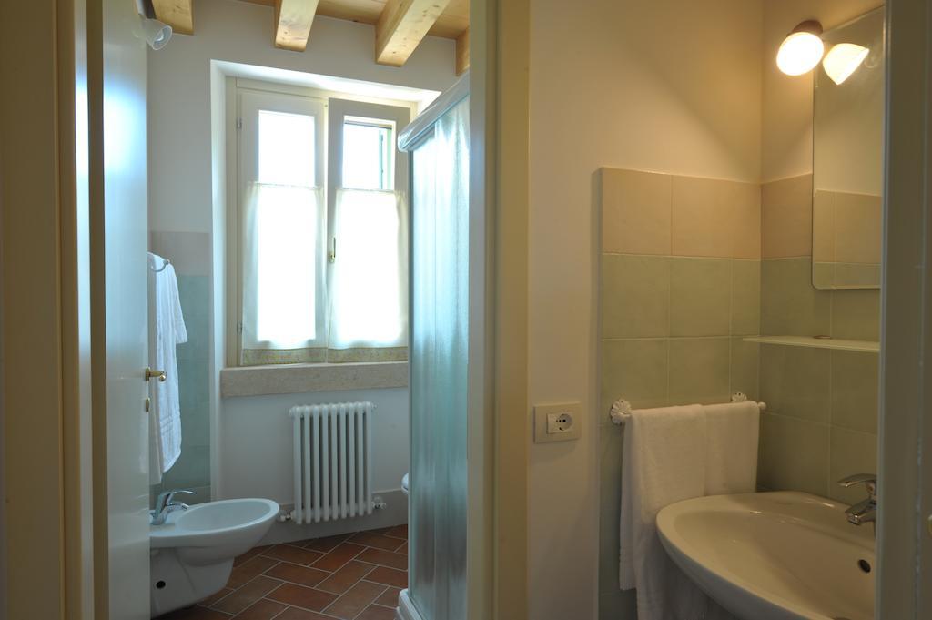 Le Camere Di Virgilio Monzambano Zimmer foto